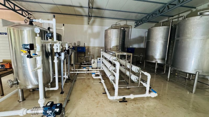 The treatment hall: stainless steel pressure vessels, a rack of horizontal membrane housings and connecting pipework.